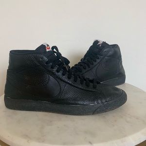 Nike Black Blazers men SZ 12